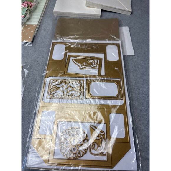 Anna Griffin Fancy Flips Card Making Kit & Cutting Dies New Makes 30 Cards - Picture 6 of 16